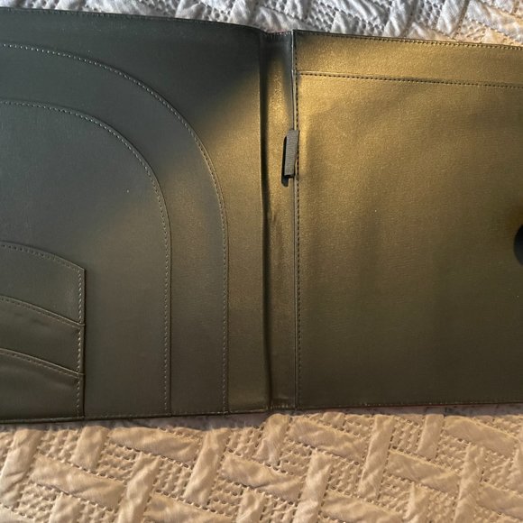 Arbonne Red Leather Portfolio - Picture 2 of 4